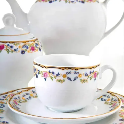 قیمت سرویس-چای-خوری-17-پارچه-ایتالیا-اف-طرح-گلستان